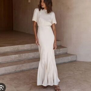 DISSH maxi cream dress 🐚